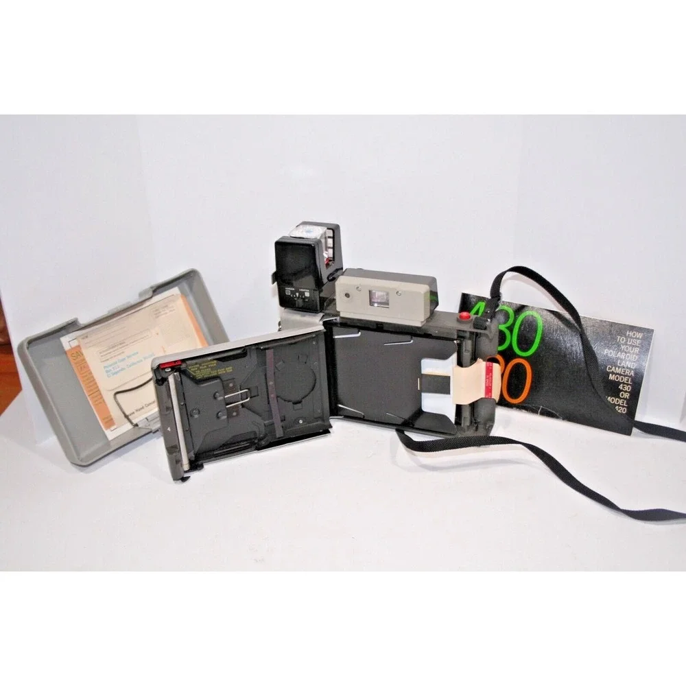 Polaroid Land Camera Vintage 420 With Case And Flash Film Manual